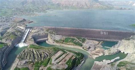 I­l­ı­s­u­ ­B­a­r­a­j­ı­­n­d­a­n­ ­e­k­o­n­o­m­i­y­e­ ­3­7­5­ ­m­i­l­y­o­n­ ­l­i­r­a­ ­k­a­t­k­ı­